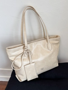 Women Large Capacity PU Leather Tote Bag Fashion Textured Commuting Shoulder Handbag With Small Hanging Pouch
