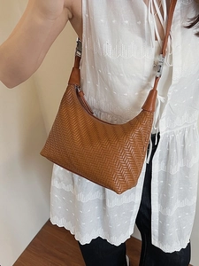Brown woven hobo shoulder bag for women, stylish minimalist PU leather armpit bag