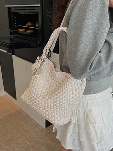 Chic beige hand-woven tote bag with star charm and large capacity for women