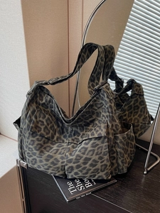 Fashion Leopard Camouflage Canvas Tote Bag Large Capacity Crossbody Shoulder Bag Casual Commuter Handbag For Women