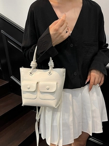 White crocodile texture handbag with knotted handle and multi-pocket retro design