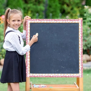 Bordo adesivo con cuori per lavagne scolastiche ideale per decorazioni e artigianato