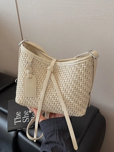 Sac Bandoulière Tissé Mode pour Femmes en Cuir PU Sac Seau Épaule Polyvalent Sous les Bras pour Vacances Quotidien Épuré
