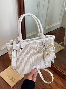 Women's Woven Straw Style Bucket Bag PU Leather Patchwork Handbag With Artificial Pearl Tulip Pendant Summer Daily Crossbody Bag