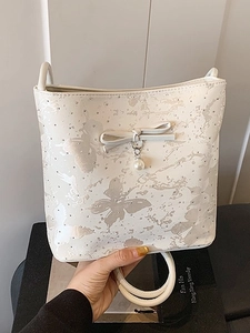 Sac Seau Femme Mode en Cuir PU Papillon Nœud Künstliche Perle Pendentif Tendance Sac à Épaule Sous les Aisselles Sac à Main Élégant