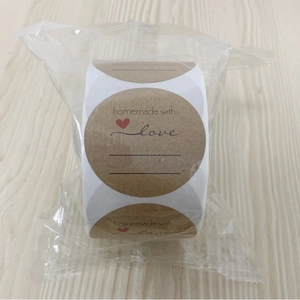 500-pack of round kraft paper stickers with heart design and writeable lines