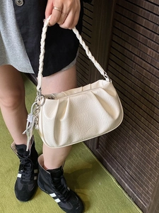 White pleated cloud bag with woven handle and silver tassel pendant for fashion women