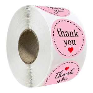 Rouleau d'autocollants Merci avec cœur rose pour emballages cadeaux et enveloppes
