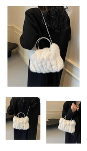 Détail d'un sac nuage en fausse fourrure blanche avec anse strassée et perles