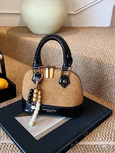 Women Fashion Quilted Stitch Suede Handbag Retro Shell Shaped Crossbody Bag With Bead Tassel Charm Contrast Leather Purse