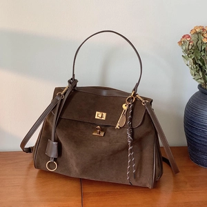 Sac Seau en PU Mat de Grande Capacité Vintage pour Femmes Sac à Main Rétro Bandoulière Sac d'Épaule de Navette Avec Pendentif Clé