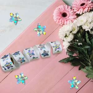 500pcs holographic laser star reward stickers on a roll for decorative labeling