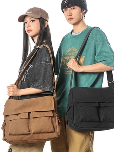Große Canvas-Umhängetasche mit Taschen im Vintage-Stil in Schwarz und Braun