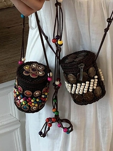Sacs bandoulière bohème en noix de coco avec perles fleuries et détails en bois