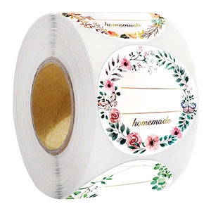 Rouleau de 500 étiquettes fleuries faites maison avec couronne de papillons pour cadeaux
