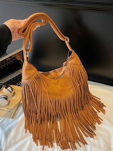 Borsa a spalla retrò in camoscio marrone con frange lunghe e tracolla regolabile