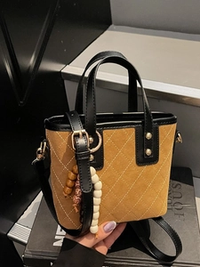 Borsa a Secchiello Trapuntata in Camoscio Vintage per Donna Borsa a Mano con Motivo a Rombi e Ciondolo a Perline Tracolla Regolabile