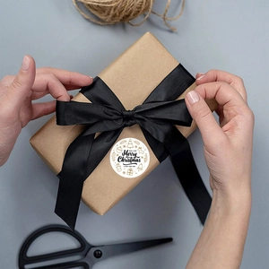 Autocollants de Noël ronds pour boîtes cadeaux avec motifs festifs et élégants