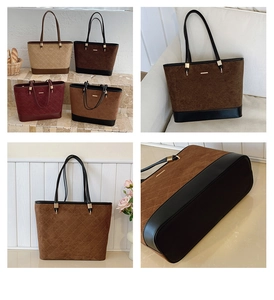 Λεπτομέρεια από μεγάλες τσάντες tote με σχέδιο patchwork και καπιτονέ μοτίβο ρόμβων
