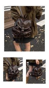 Vue triple d'un grand sac à dos en similicuir marron foncé dans un décor d'automne
