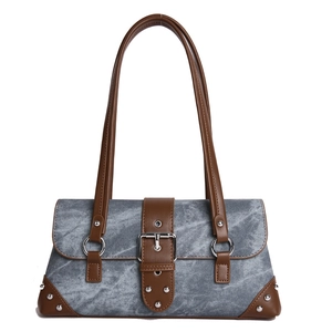 Retro-Unterarmtasche aus Denim und braunem Leder mit Silberschnalle und Nieten