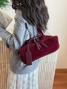 Retro burgundy frosted suede cylinder handbag with stylish tassel details for women