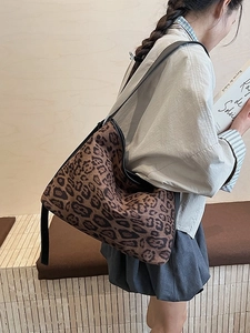 Borsa tote vintage scamosciata leopardata di grande capacità per il look quotidiano