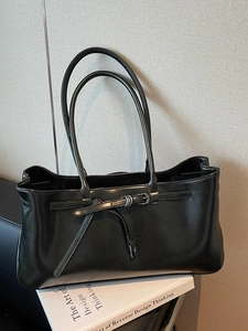 Large Capacity Retro PU Leather Tote Bag For Women Minimalist Belt Buckle Shoulder Bag Casual Commuting Handbag Work Bag