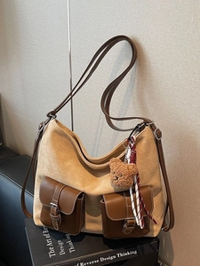 Vintage Large Capacity PU Leather Tote Bag For Women Retro Casual Shoulder Bag With Bear Charm Crossbody Commuting Bag