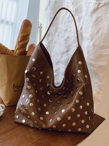 Sac Hobo Vintage en Cuir PU pour Femmes Mode Grande Capacité Sac à Main Fourre-tout Style Punk Rétro Sac Sous le Bras