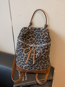 Leopard-Rucksack für Damen aus Segeltuch mit braunem Leder und großem Stauraum für den Alltag
