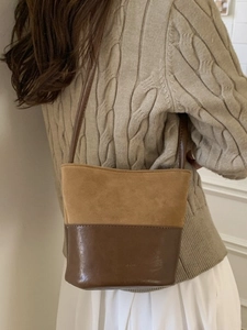 Sac Seau Rétro pour Femmes avec Épissage Couleur Contrastée Cuir PU Simili Daim Sac à Bandoulière Minimaliste Décontracté