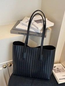 Sac fourre-tout tressé rétro noir pour femme, grand sac à épaule minimaliste et élégant