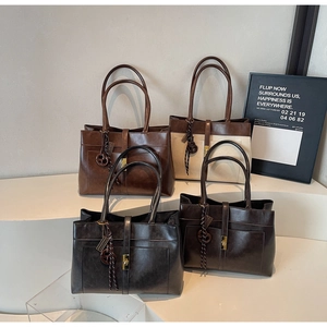 Sacs cabas minimalistes en cuir PU de plusieurs couleurs avec boucles dorées