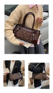 Détails du sac cabas à imprimé léopard avec finitions en cuir et boucles argentées