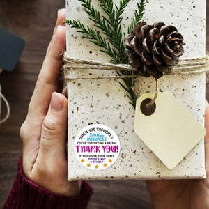 Autocollants Thank You arc-en-ciel pour emballages de cadeaux avec pomme de pin décorative