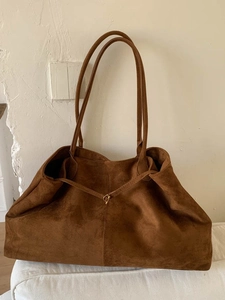 Grote Capaciteit Suède-look Tote Bag Voor Dames Retro Minimalistische Schoudertas Effen Kleur Okseltas Met Magneetsluiting