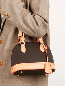 Sac à main classique bicolore marron et kaki avec pieds dorés et bandoulière
