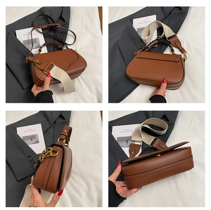 Détails d'un sac besace marron montrant les différentes options de bandoulière et le design