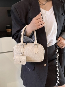 Sac à main beige texture tressée avec doubles poignées et mini pochette pour femme