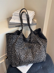 Large Capacity Vintage Leopard Print Tote Bag Fashion Canvas Shopping Bag Casual Shoulder Handbag For Women Travel Work Daily
