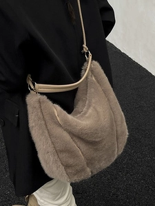Sac fourre-tout en peluche kaki pour femme style hobo spacieux avec bandoulière en cuir