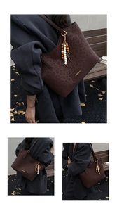 Détails du sac cabas marron foncé à motif léopard avec breloque perlée et logo doré