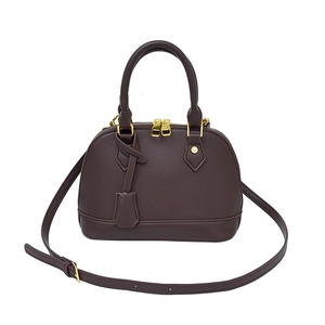 Borsa a conchiglia in pelle marrone scuro con finiture dorate e doppi manici