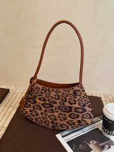 Vintage Leopard Print Underarm Bag For Women Retro PU Leather Shoulder Bag Large Capacity Half Moon Hobo Bag All Match Daily Handbag