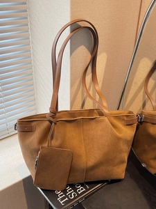 Vintage large capacity brown matte leather tote bag with matching coin purse accessory