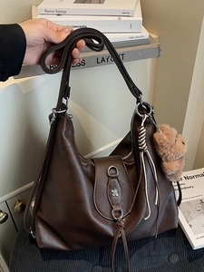 Retro dark brown large capacity faux leather tote bag with silver flower clasp and bear charm