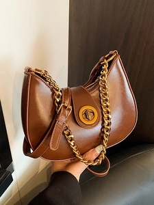 Petit Sac Bandoulière Demi-Lune en Cuir PU Minimaliste pour Femmes Sac Hobo avec Chaîne en Métal Vintage Fermeture à Tourniquet Sac Sous le Bras Rétro