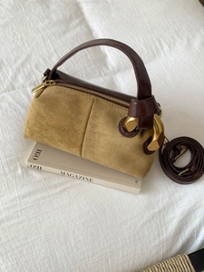 Women Retro PU Leather Shoulder Bag Fashionable Niche Texture Pillow Bag With Gold Buckle Splicing Crossbody Bag For Daily Use