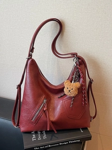 Women Large Capacity PU Leather Tote Bag Fashion Hobo Shoulder Bag With Plush Bear Charm Retro Commuting Daily Handbag